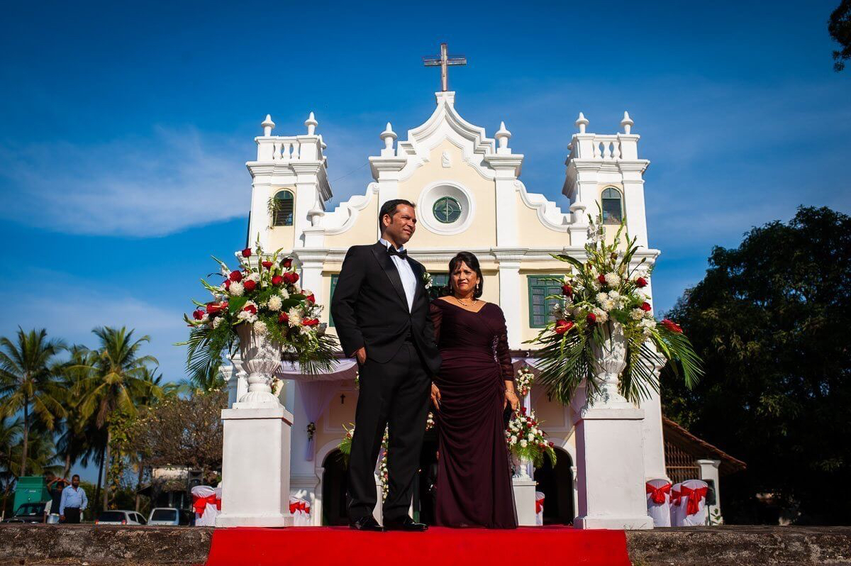 Goan wedding photographer for a church wedding in goa